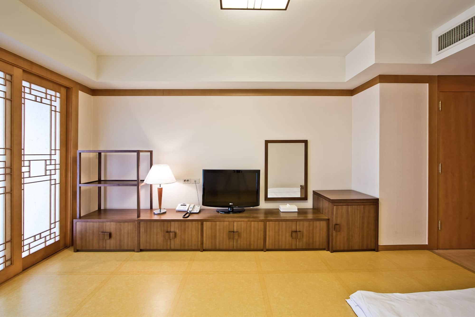 Hotel Hyundai By Lahan Mokpo Yeongam Dış mekan fotoğraf